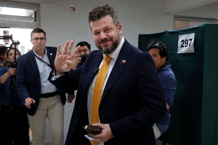 “Aplaudimos muchas de las medidas”. Chile inicia su jornada electoral: inseguridad, polarización y el elogio de un candidato a Milei