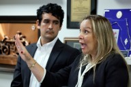 Wasserman Schultz meets local Venezuelan leaders, calls for Trump to 'starve' Maduro out of power