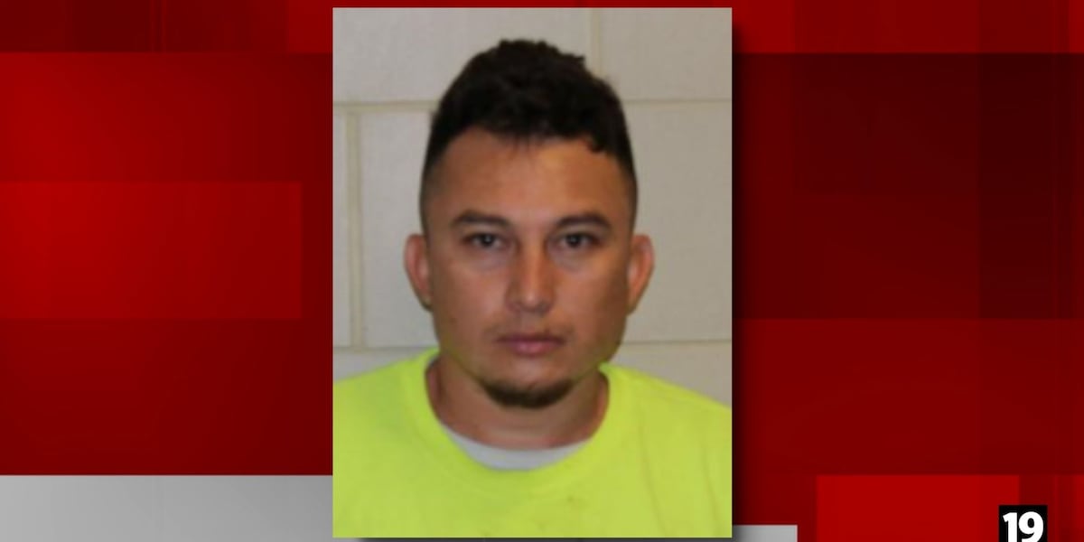 US Marshals offer reward in connection to capture of Cleveland fugitive