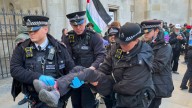 Protesta propalestina deja 100 detenidos en Reino Unidotino