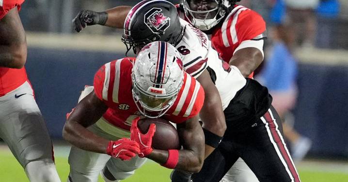 Gamecocks again snatch defeat from jaws of victory