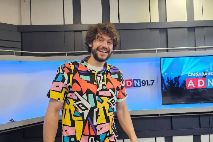 “Los chilenos son chaqueteros, pero empáticos”: el “gringo” que se enamoró de Chile y su humor