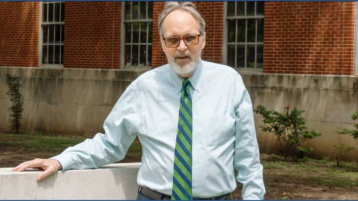 Baylor mourns longtime communication professor Dr. David Schlueter