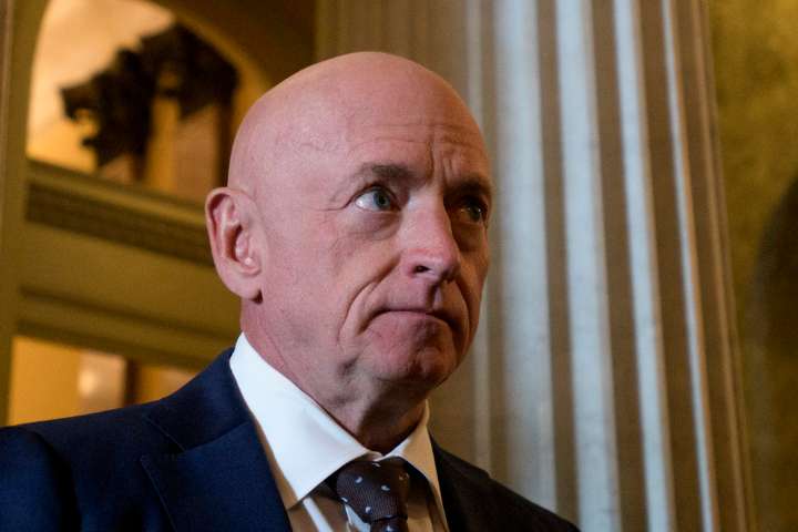 Pentagon announces 'thorough review' into Mark Kelly over 'illegal orders' video