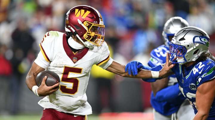 Sunday Aftermath: Jayden Daniels injured again, Kraft's torn ACL, Bears developments and more