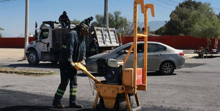 Refuerza Gobierno de Saltillo acciones de bacheo en bulevares principales