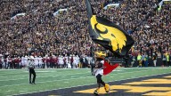 Score updates, highlights, stats from Iowa football vs. Oregon