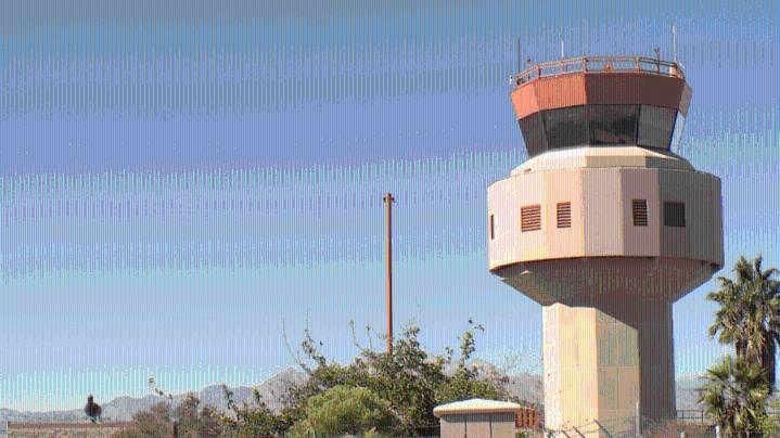 Las Vegas pilots deliver aid to unpaid federal workers at air traffic control tower due to government shutdown