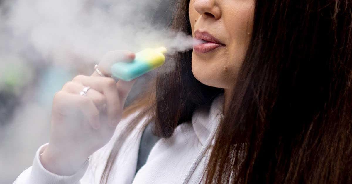Vapeadores y tabaco ilegal: La "caja chica" dinámica de 7 cárteles mexicanos