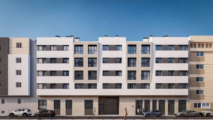 El caso de la calle Jerónimo Bobadilla de Málaga: dos obras paradas por la crisis durante 20 años y sus nuevos destinos