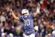 NFL overreaction Monday: Patriots, Eagles among Week 12 feast of favorites