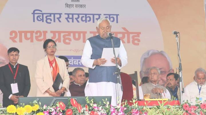 Nitish Kumar sworn in as Bihar CM, 26 Ministers take oath, including one Muslim and three women
