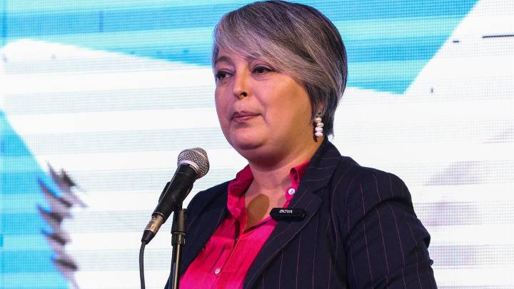 La izquierda de Jara y la derecha de Kast se imponen en Chile