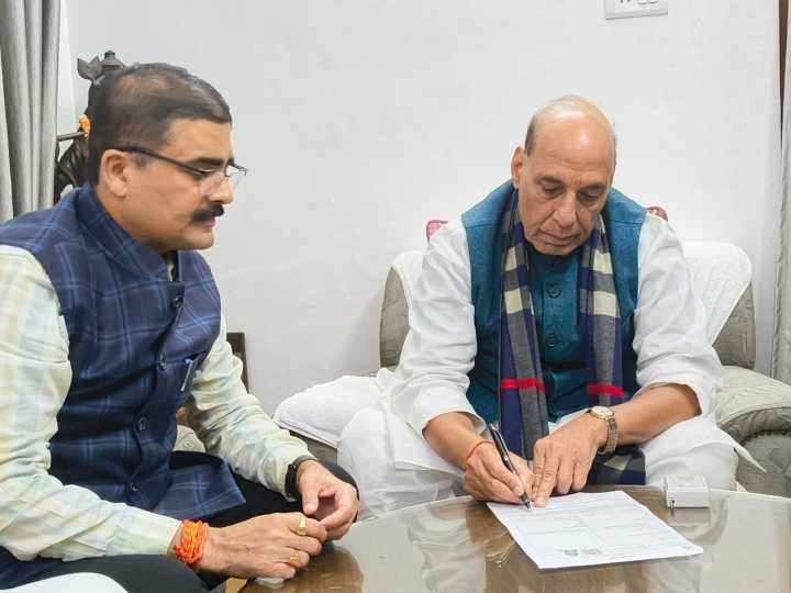UP: Rajnath Singh fills out enumeration form for SIR in Lucknow