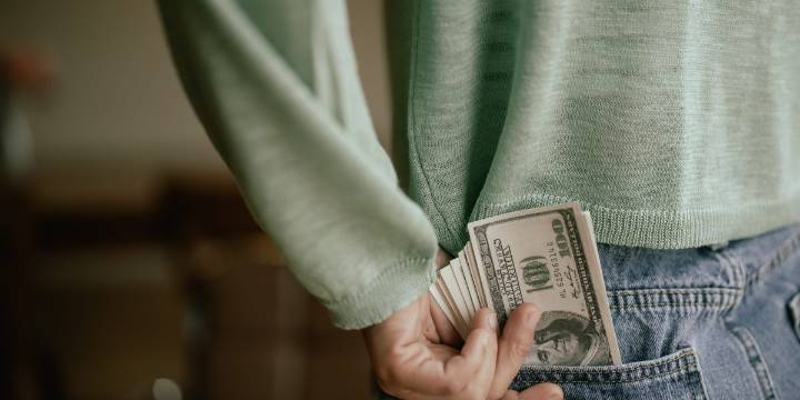 Founders are getting huge paydays before their startups are close to an exit