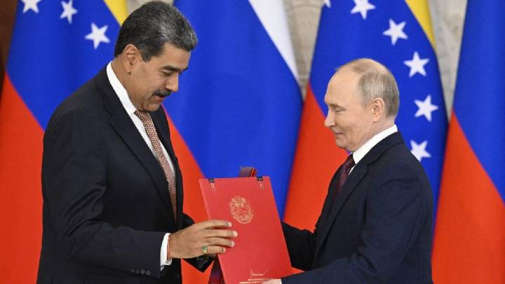 Venezuela Reaching Out To Xi, Putin To Boost Its Military Amid US Force Buildup In Caribbean