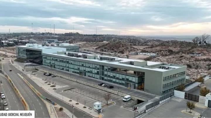 Una empleada del Registro Civil les cobró a recién casados por Mercado Pago