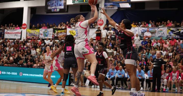 Explosivas de Moca completan remontada y ganan el campeonato del BSNF