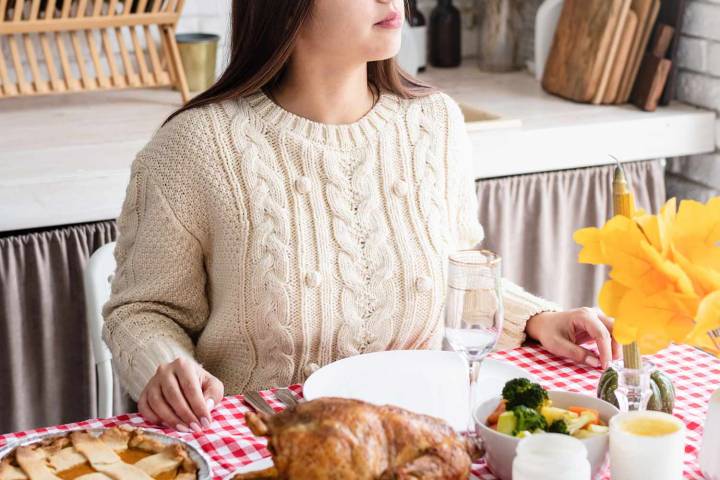 Woman Un-Invites Herself to Thanksgiving After Roommate Makes Last Minute Change