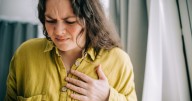 'Turn the heating down' if you have one Covid symptom, says NHS