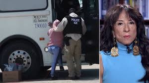 (VIDEO) “Levantados”: la nueva investigación de María Hinojosa habla de la represión contra los migrantes en Los Ángeles y Chicago