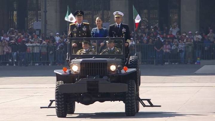 Sheinbaum encabeza desfile cívico-militar por 115 Aniversario de Revolución Mexicana