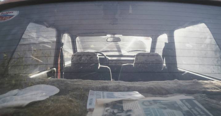 Niña muere encerrada en un auto en EU; antes de enfrentar cárcel, su padre se quitó la vida