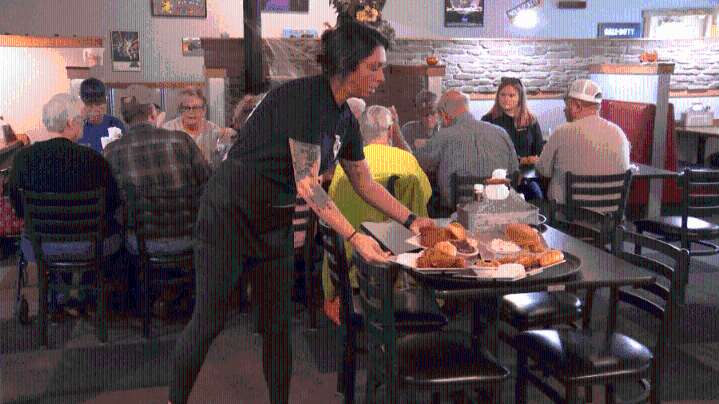 Restaurant steps up to help those impacted by shutdown