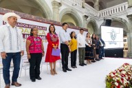 Rinden legisladores federales de Morena informe de actividades en Oaxaca
