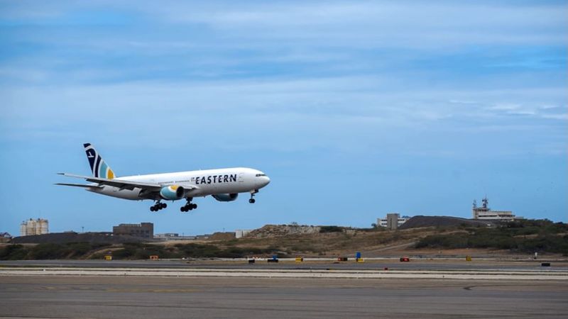 En plena tensión con EE.UU., llega a Venezuela otro vuelo con casi 300 migrantes deportados desde Texas