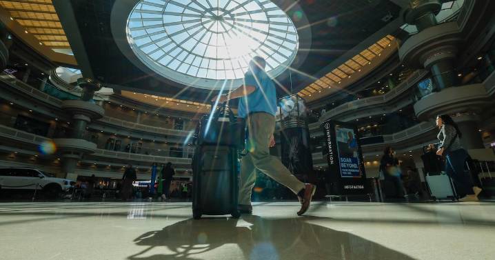 Atlanta airport sees continued cancellations because of shutdown
