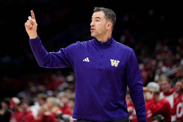 Deadspin | Washington opens with blowout of Arkansas-Pine Bluff