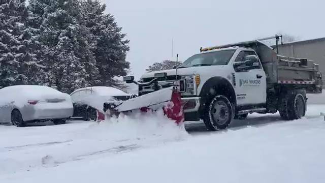 Crews across southeast Wisconsin working hard to clear roads during first snow storm of season