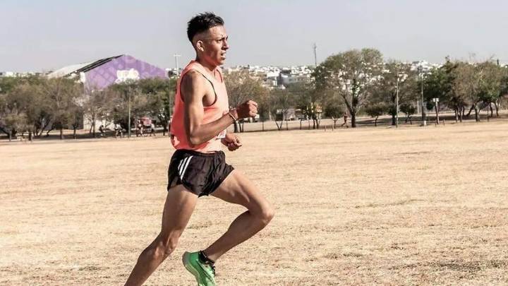 José Luis Almaguer queda dentro del Top 10 del 21K Nuevo León 2025