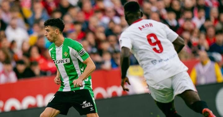 Repasa el enorme triunfo del Betis de Pellegrini ante el Sevilla de Alexis Sánchez en el derbi andaluz