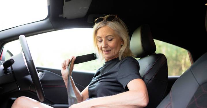 DVLA advice to anyone born before 1956 as drivers told 'do it for free'