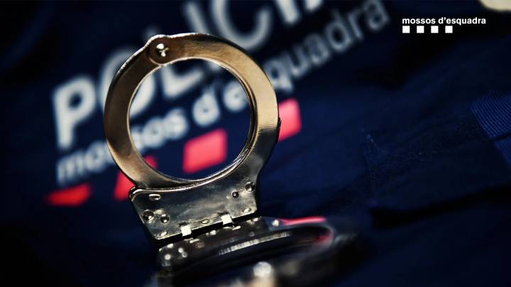 Dos menores detenidos en Mollet por apuñalar a un joven cerca de la estación de tren