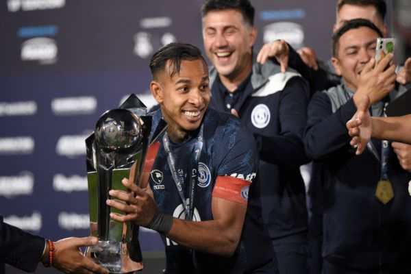 Sebastián Villa, el héroe de la consagración histórica de Independiente Rivadavia en Copa Argentina