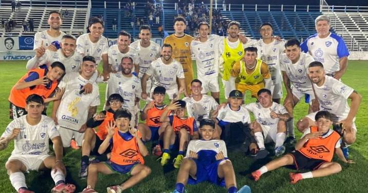 Atlético Regina y La Amistad ganaron y siguen líderes en la Liga Confluencia