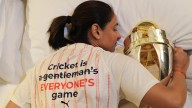 Harmanpreet Kaur’s viral photo with World Cup Trophy captures billion dreams