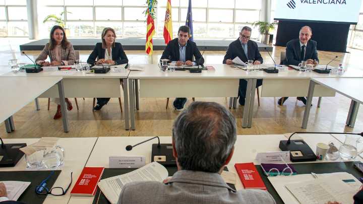 El nuevo Consell abre una nueva etapa con las víctimas