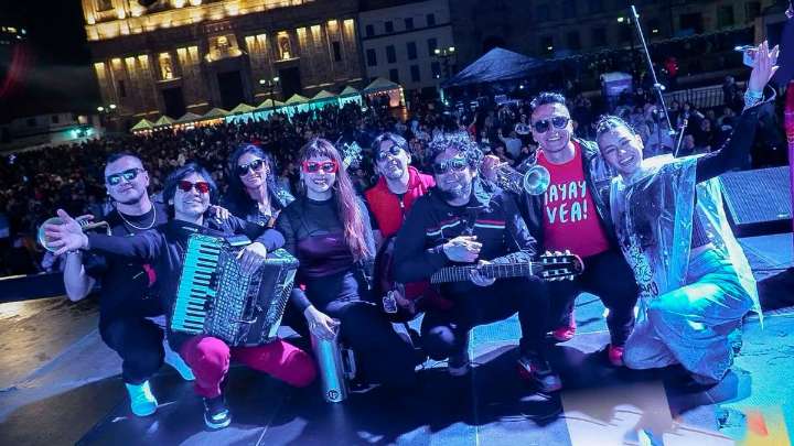 Carnaval de Negros y Blancos de Pasto deslumbró en la Plaza de Bolívar de Bogotá