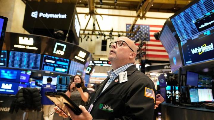 Wall St tumbles, investors fret Fed may slow rate cuts
