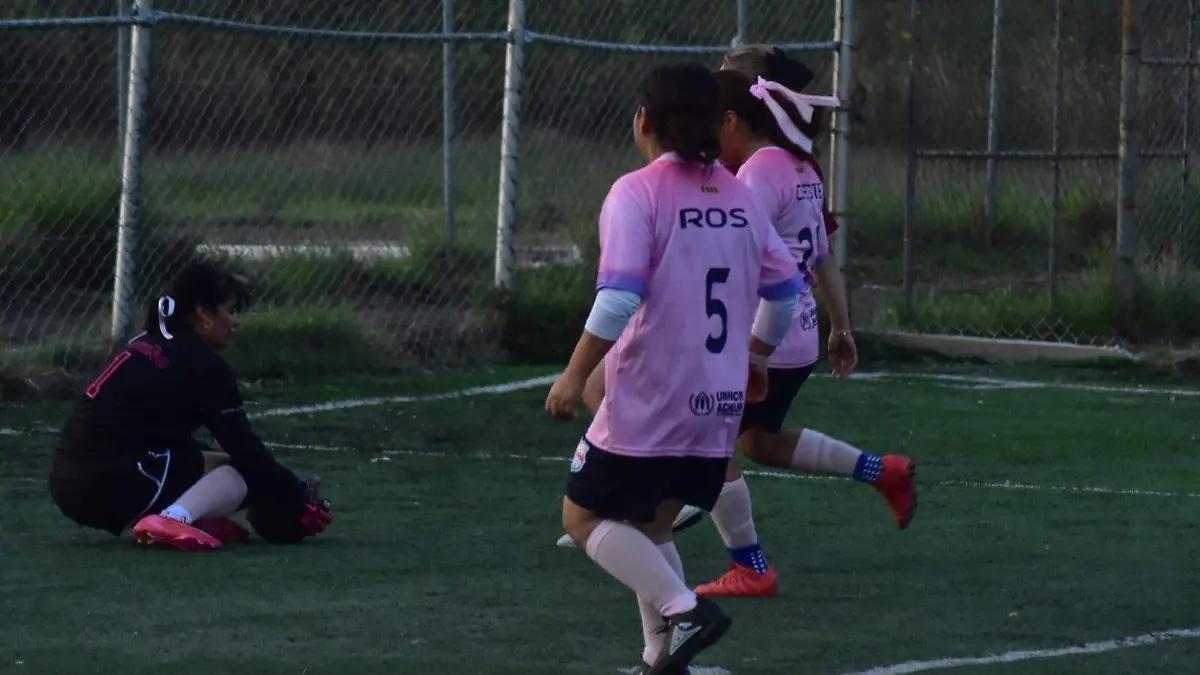 Avanza España a las semifinales en el torneo femenil de la cancha Myura