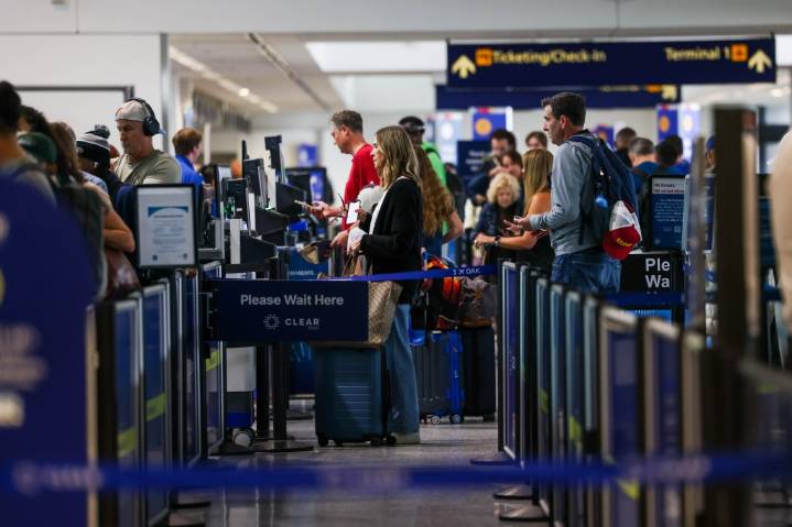 As FAA reductions reach fourth day, Bay Area airports continue to see flight cancellations, delays