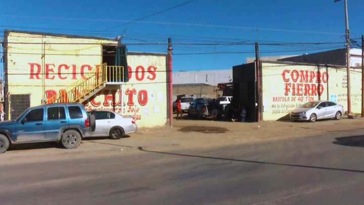 Vecinos del Kilómetro 5 Denuncian Contaminación Causada por Recicladora en Cd. Juárez