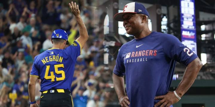 Pirates add Kristopher Negrón, Tony Beasley to Major League staff (source)