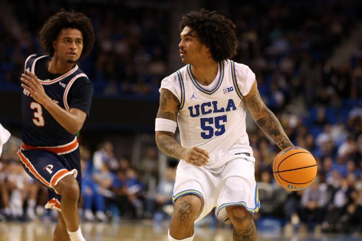 Deadspin | Strong first half helps No. 12 UCLA shut down Pepperdine