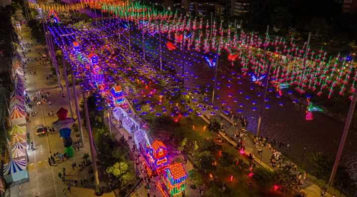 ‘En Navidad, Medellín te quiere’: una ciudad entera vestida de luces y esperanza