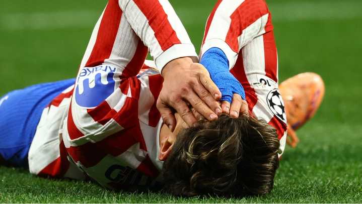 Atlético de Madrid recibe multa por la conducta de sus aficionados